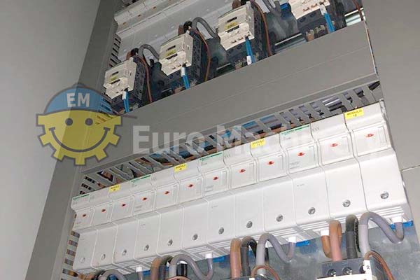 Schneider-Subestación de distribución eléctrica - Image 3